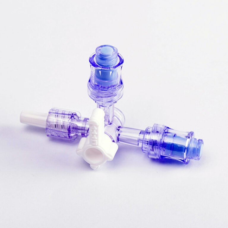 3-Way Stopcock With Negative Needlefree Injection Valve – Oncosem